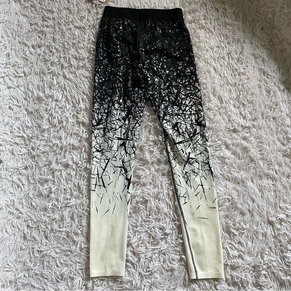 NWT REEBOK C-Spike Tight size XS - Picture 4 of 8